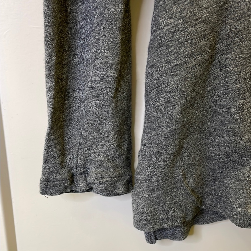 Madewell Charcoal Long Sleeve Women's Tee - Picture 3 of 5